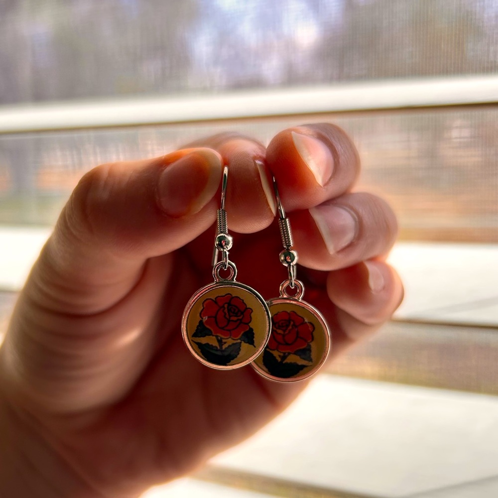 Vintage rose earrings